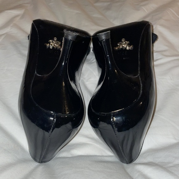 PRADA Bow Point Pumps - Picture 5 of 8